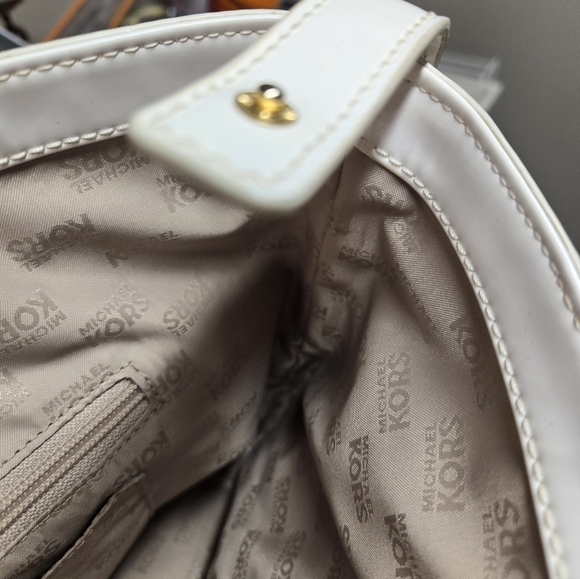 Michael Kors White Large Tote Purse - Picture 6 of 8